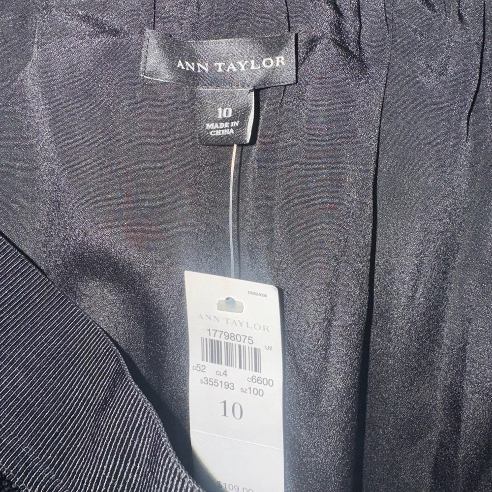 Ann Taylor Size 10 Black Sequin Skirt with 2 pockets and Lined!  NWT - Picture 7 of 10